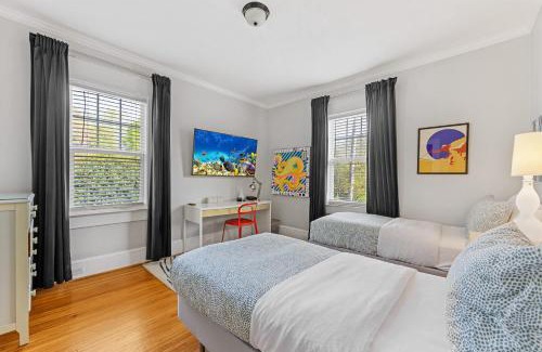 Dilworth Casa | Bright and Restful 2BR near Uptown with Balcony