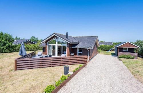 Skaven Strand Casa | Bright and Spacious Family Retreat-By Traum