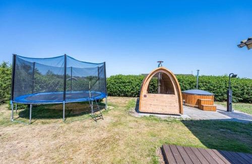 Skaven Strand Casa | Bright and Spacious Family Retreat-By Traum