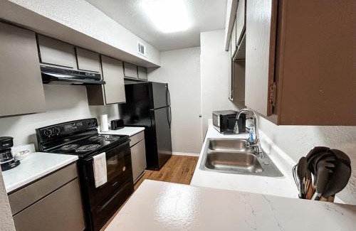Barker Casa | Bright and Spacious Townhome Near Parks and Dining