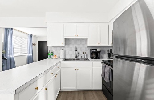 Plymouth Casa | Bright and Stylish 2BR Home! Walk to Downtown/Near Freeways/Private Backyard