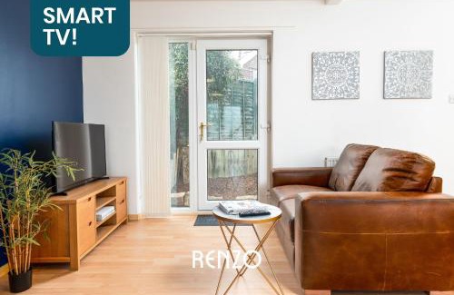 Wilford Apartamento | Bright and Warm 1-bed Annexe in West Bridgford, Nottingham by Renzo, Free Driveway Parking!