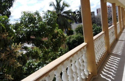 Ensanche Isabelita Condominio | Bright and Youth Condo With hot Water
