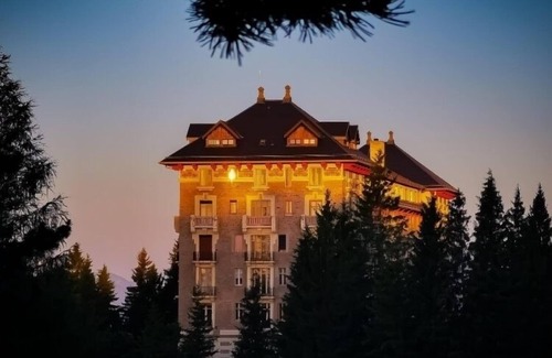 Font-Romeu-Odeillo-Via Apartamento | APARTAMENTO Grand Hotel Residencia Cauterets