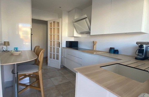Hyeres City Centre Apartamento | Bright apartment in city center