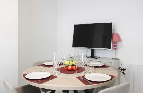 Les Puces de Saint-Ouen Apartamento | Bright apartment near Paris Montmartre