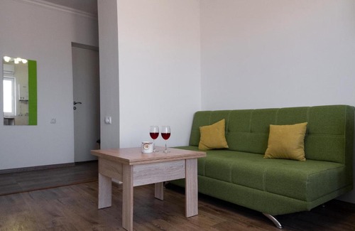 Yerevan Apartamento | Bright apartment on 13th floor