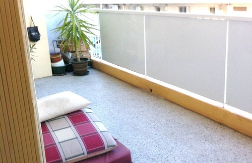 10th Arrondissement Apartamento | Bright apartment, terrace and parking