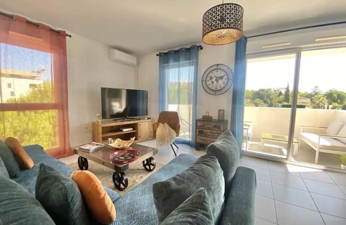 La Pompignane Apartamento | Bright apartment with balcony