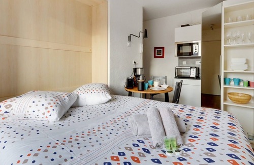 Waldeck-Sully Apartamento | Bright accommodation with large terrace