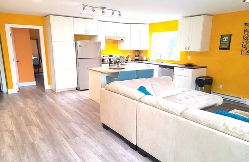 Brackendale Apartamento | Bright, Beautiful Guesthouse in Sunny Brackendale