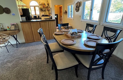 North Muskegon Casa | Bright Boho Walkable House Bars Beaches Bike Path Downtown