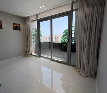 Al Kura Apartamento | Bright & Calm Apartment