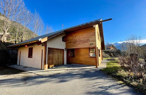 Forville Chalet De Esquí | Bright chalet with spacious garden in Briançon