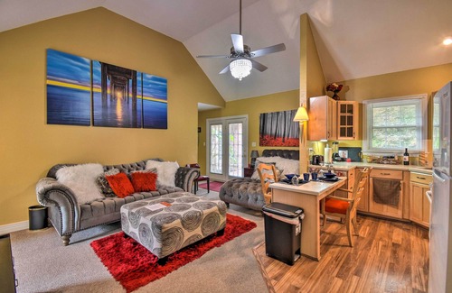 Western Branch North Cabaña | Bright Chesapeake Home Near Shopping & Dining