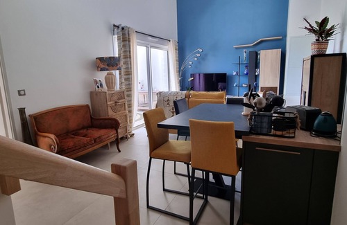Saint-Jean-de-Vedas Apartamento | Bright, comfortable T2 Bis duplex