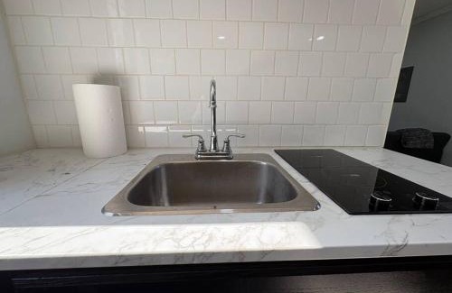 Turner Park Casa | Bright & Comfortable Bungalow!