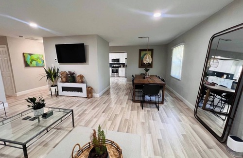 Willingboro Casa | Bright & Comfortable Home