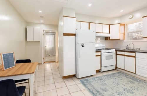 White Plains Casa | Bright&Comfy 2bed/1ba in quiet White Plains duplex