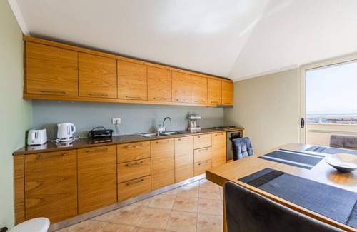 Durres Apartamento | Bright & Comfy – 2BR Apartment by the Adriatic