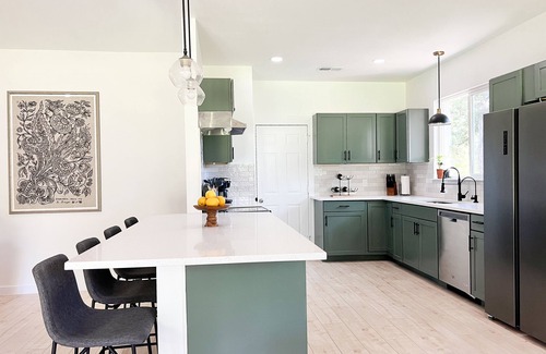 Round Rock Casa | Bright & Comfy home near Old Downtown Round Rock