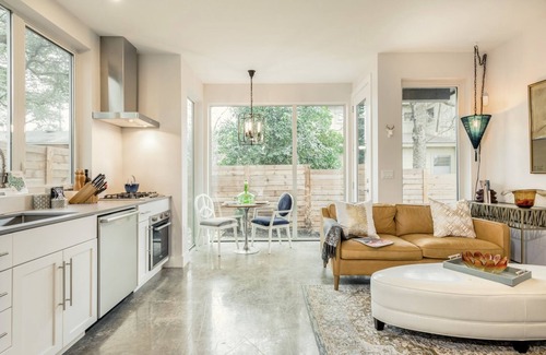 Galindo Casa | ¡Nueva casa de huéspedes contemporánea en S Austin lista para SXSW! S Lamar, SoCo, Dwntn!