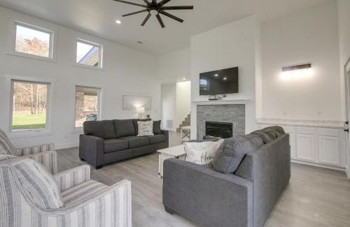 Cotter Casa | Bright Cotter Vacation Rental with White River Views