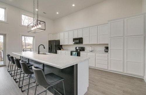 Cotter Casa | Bright Cotter Vacation Rental with White River Views