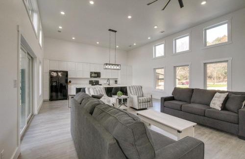 Cotter Casa | Bright Cotter Vacation Rental with White River Views