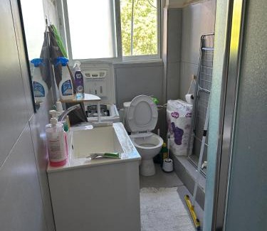 Beersheba Apartamento | Bright & Cozy 1BR Apt with AC & Workspace