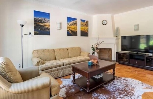 Outer Mission Casa | Bright, Cozy 3B2B Home @ a Convenient SF Location