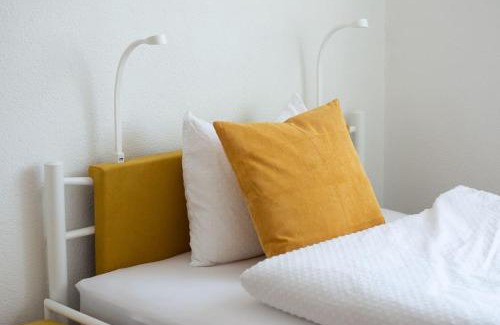 Ilidza Apartamento | Bright&Cozy flat+balcony near Airport FREE Parking