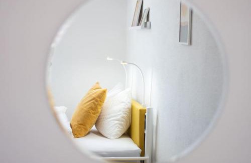 Ilidza Apartamento | Bright&Cozy flat+balcony near Airport FREE Parking