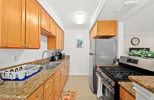 Alhambra Apartamento | Bright&Cozy Getaway 10min to Downtown LA