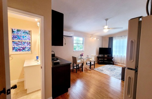 Southgate Apartamento | Bright, cozy studio in the middle of Sarasota
