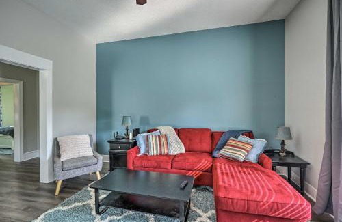 Durham Casa | Bright Durham Home with Fully Furnished Deck!