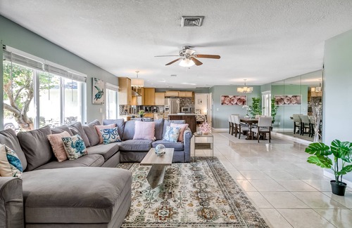 Juno Beach Casa | Bright Escape with Private Pool, Easy Beach Access, Free WiFi & Open Layout