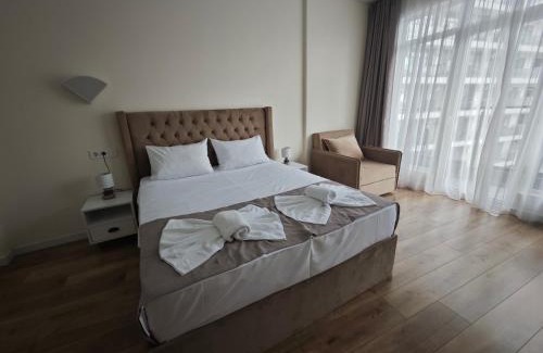 Imereti Apartamento | Bright Flat with Courtyard Pool