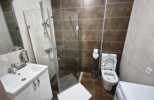 Imereti Apartamento | Bright Flat with Courtyard Pool