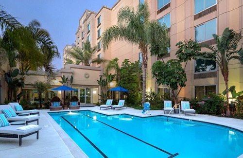 Los Angeles Casa | Bright & Fully Furnished Room for Travelers