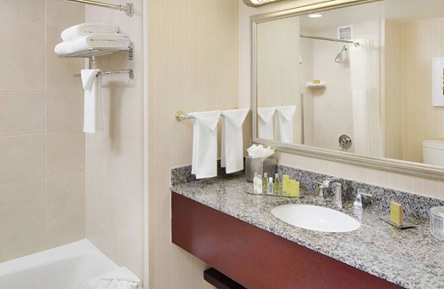 Los Angeles Casa | Bright & Fully Furnished Room for Travelers