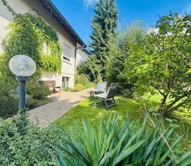 Wurenlos Apartamento | Bright furnished Studio with workspace and garden area near Zurich