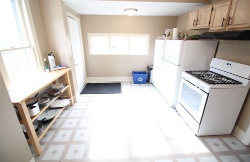 Urbana Casa | Bright Home with Excellent Urbana Location