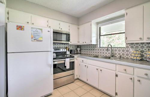 Jonestown Casa | Bright Jonestown Retreat with Yard and Porch!