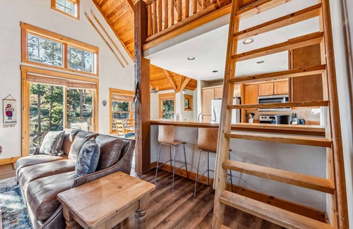 Keystone Casa | Bright Keystone Getaway w/ Loft, Near Ski Lifts