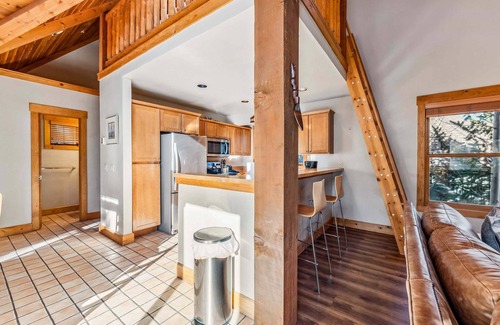 Keystone Casa | Bright Keystone Getaway w/ Loft, Near Ski Lifts