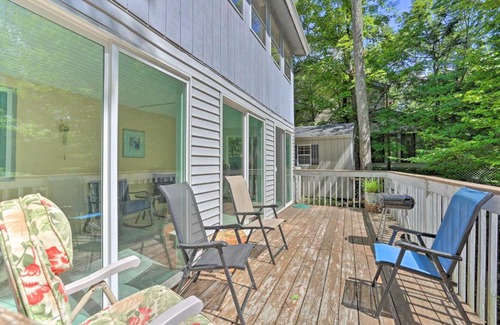 Hamlin Casa | Bright Lake Ariel Home Family and Pet Friendly