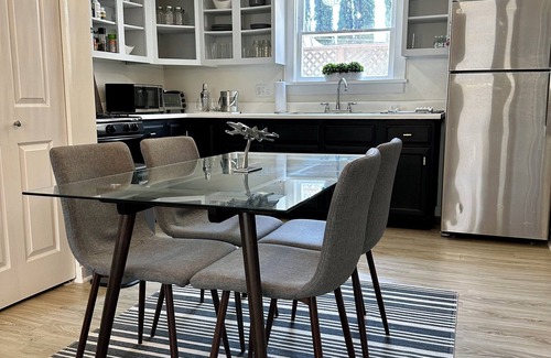 Willmore Casa | Bright Little House