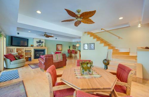 Minong Casa | Bright Minong Vacation Rental on Little Sand Lake!