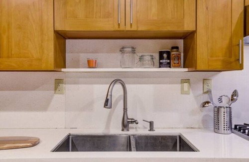 Parkside Condominio | Bright & modern 2 BEDS NEAR SF Zoo | Easy Parking